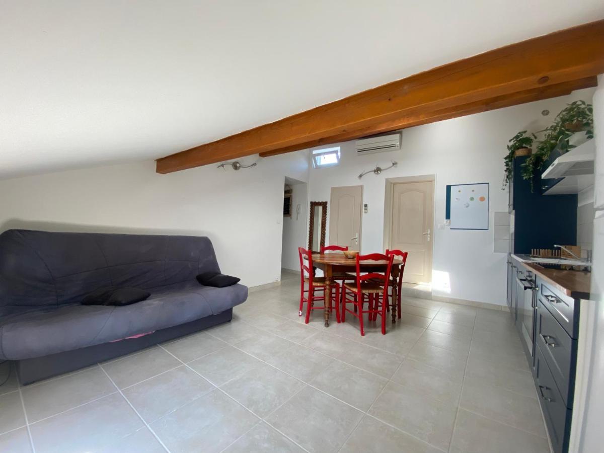 Appartement Climatise Au Pied Du Mont Ventoux Malemort-du-Comtat Exterior foto
